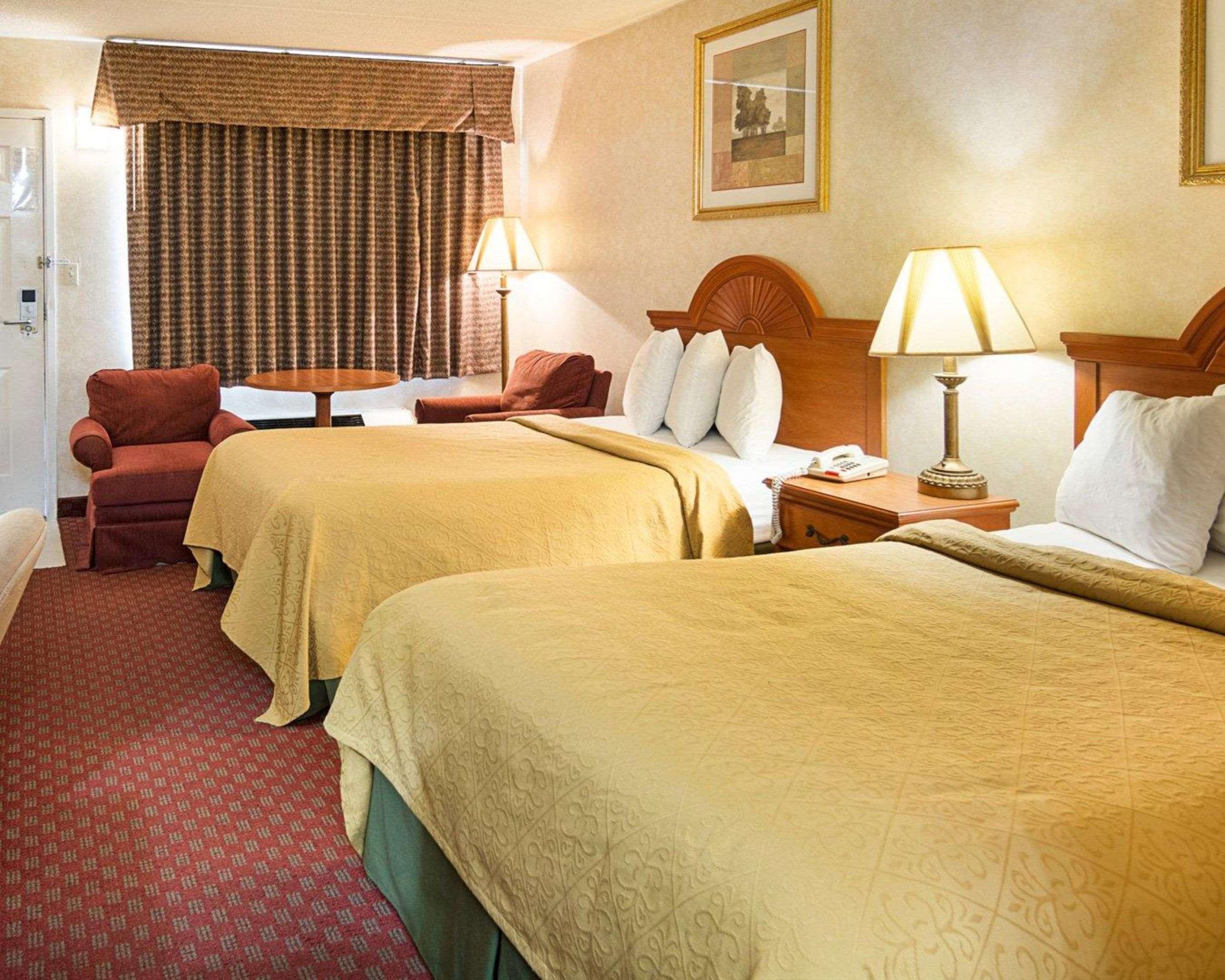 Quality Inn Petersburg Near Fort Gregg-Adams Exteriér fotografie