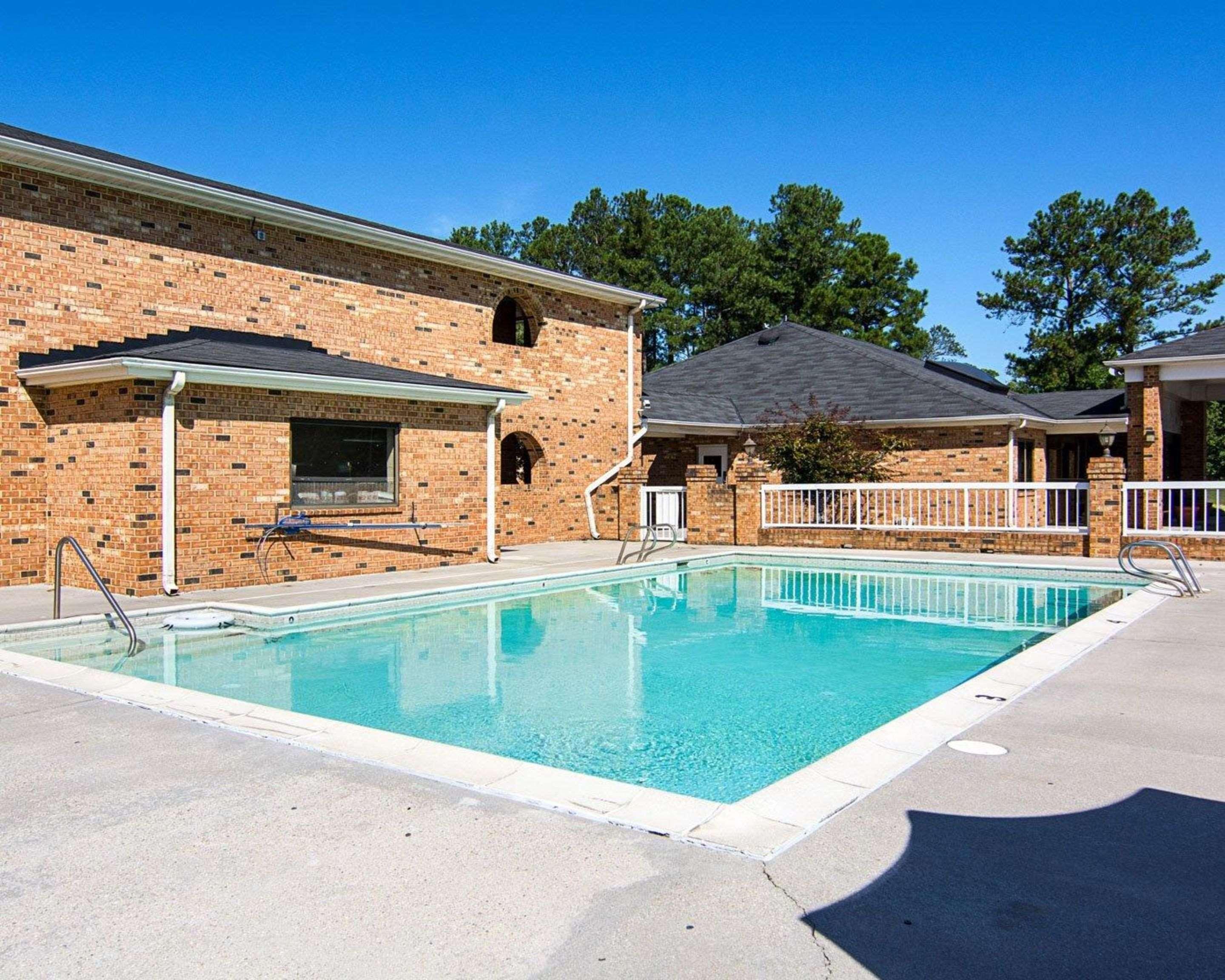 Quality Inn Petersburg Near Fort Gregg-Adams Exteriér fotografie