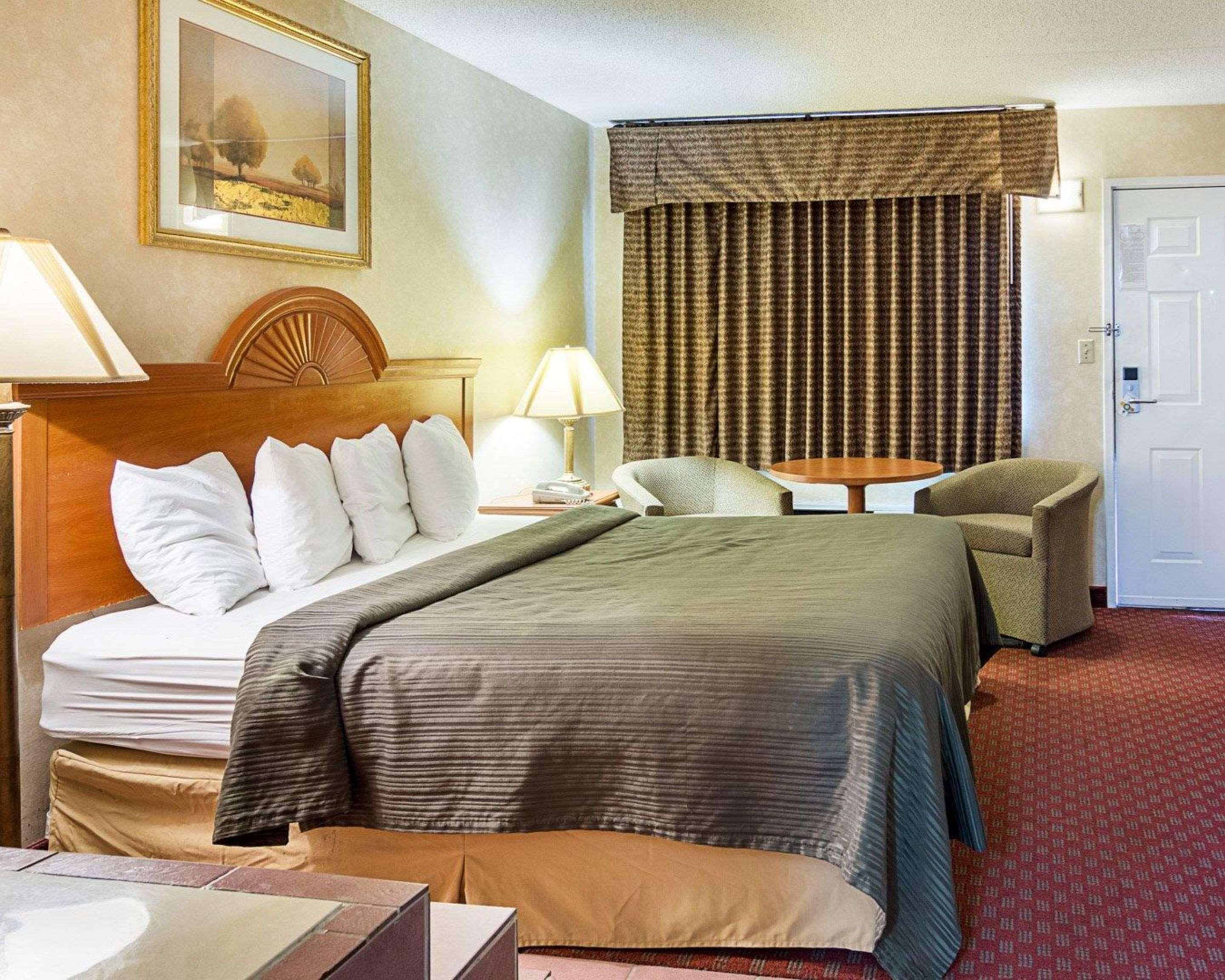 Quality Inn Petersburg Near Fort Gregg-Adams Exteriér fotografie