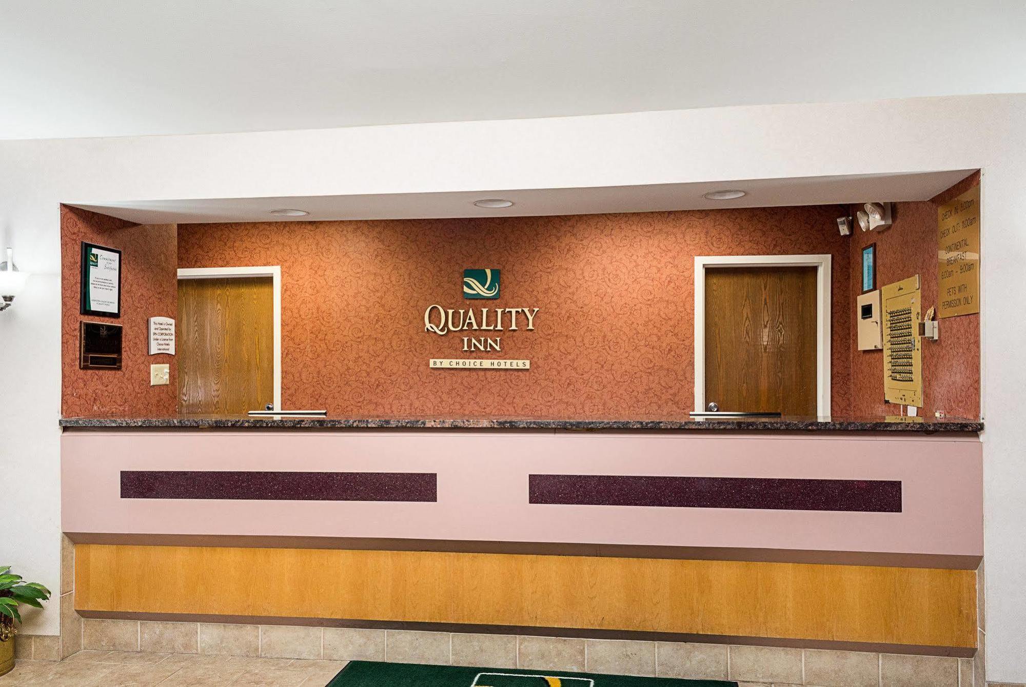 Quality Inn Petersburg Near Fort Gregg-Adams Exteriér fotografie