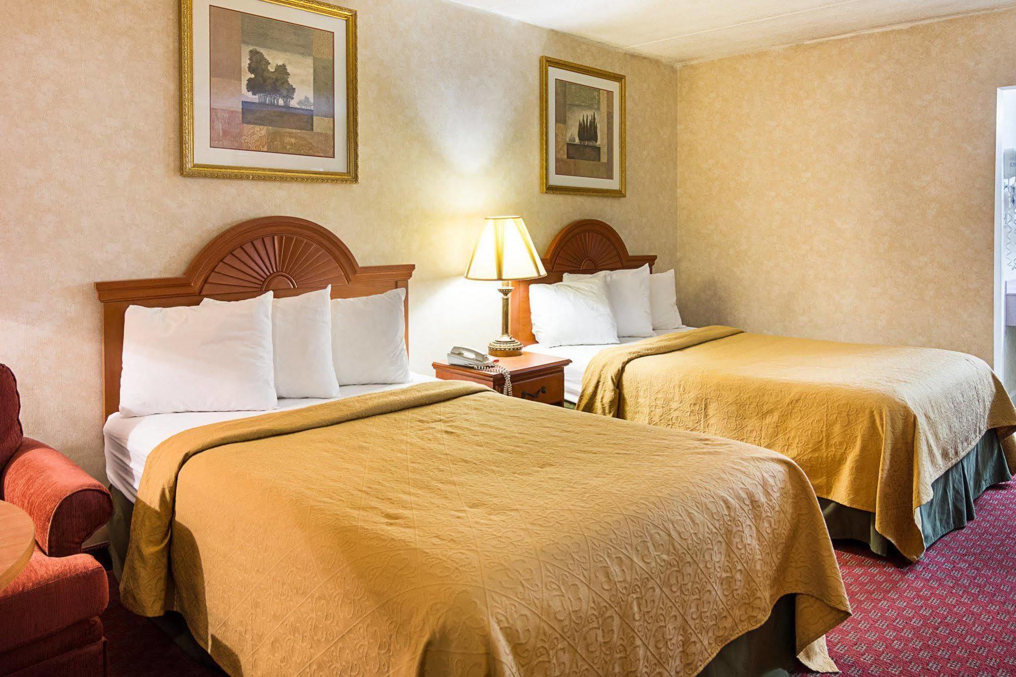 Quality Inn Petersburg Near Fort Gregg-Adams Exteriér fotografie